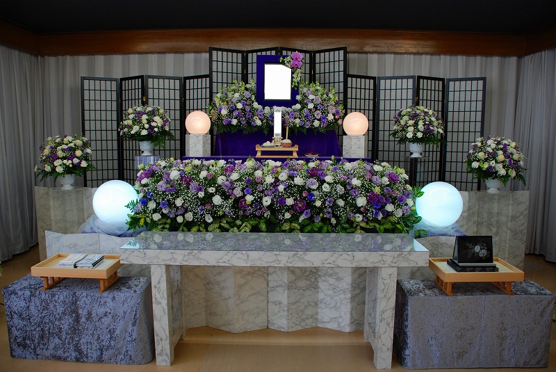 家族葬プラン祭壇